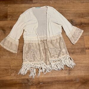 Maurices Ivory Lace Fringe Open Front Cardigan Kimono Boho Medium EUC